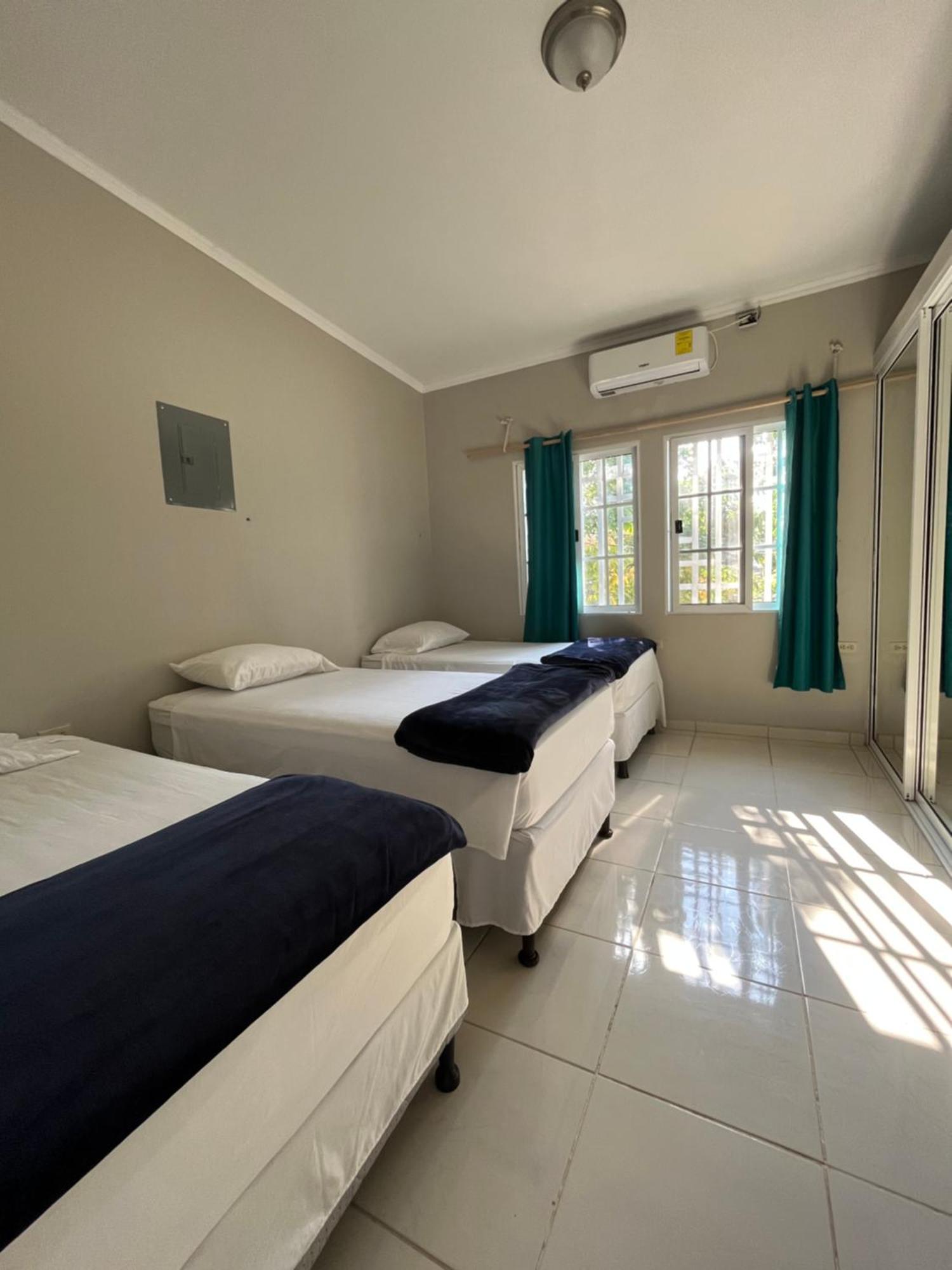 Mangohosting Hotel Comayagua Exterior photo