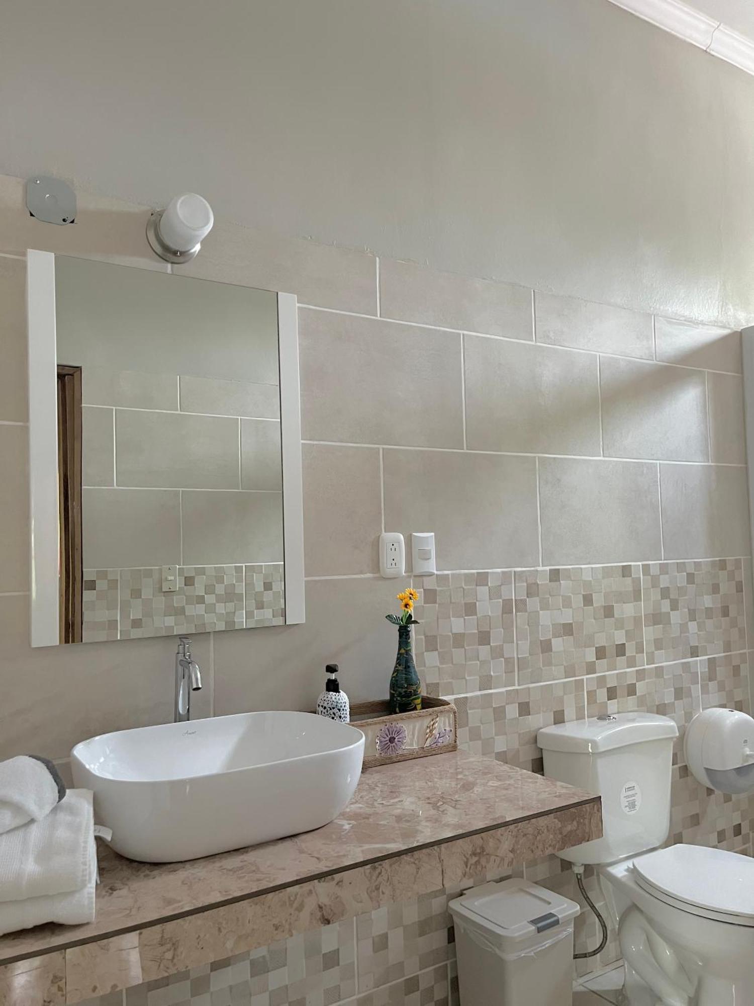 Mangohosting Hotel Comayagua Exterior photo