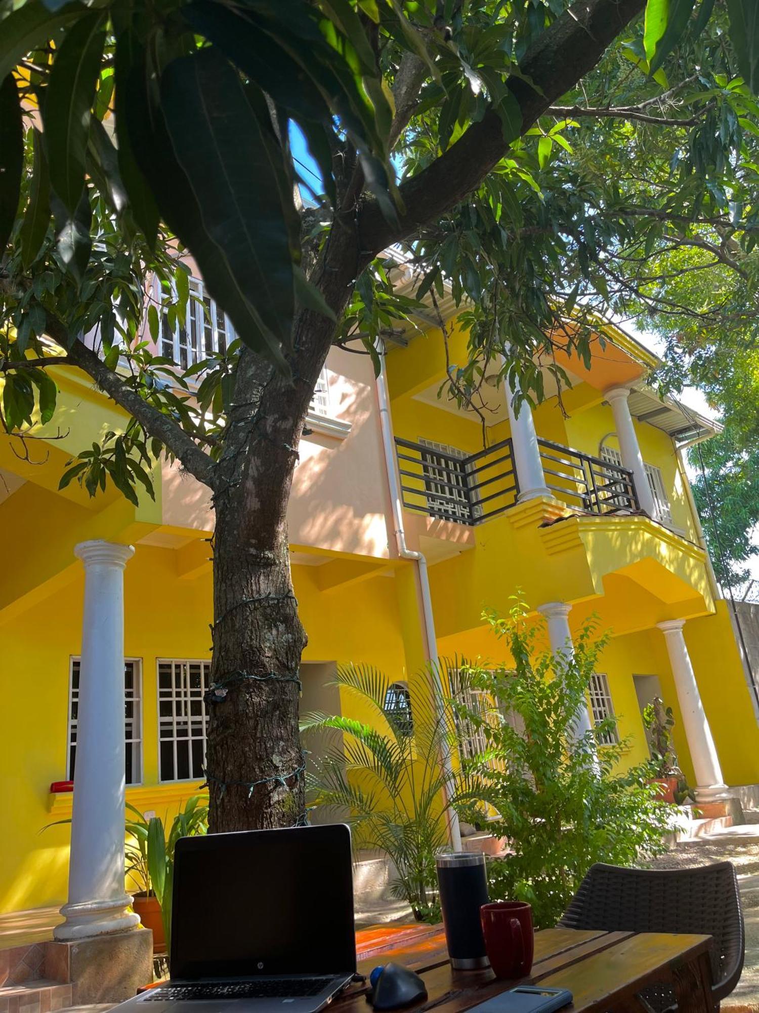 Mangohosting Hotel Comayagua Exterior photo